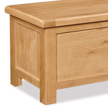Load image into Gallery viewer, Zelah Oak Blanket Box