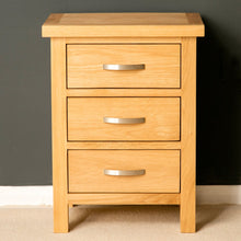 Load image into Gallery viewer, London Oak Bedroom Set - 2 over 4 Drawer Chest