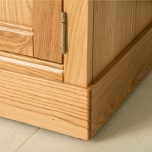 Load image into Gallery viewer, Hampshire Oak 120cm TV Stand
