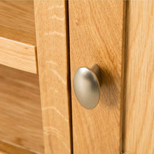 Load image into Gallery viewer, Hampshire Oak 120cm TV Stand