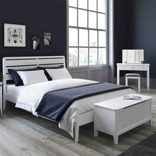 Load image into Gallery viewer, Chester White 5' King Size Bed Frame