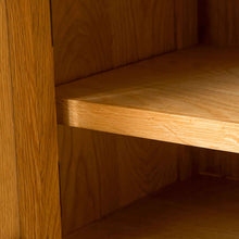 Load image into Gallery viewer, Roseland Oak 100cm TV Stand
