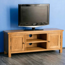 Load image into Gallery viewer, Surrey Oak 120cm TV Stand
