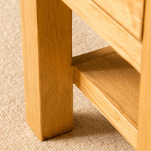 Load image into Gallery viewer, London Oak Lamp Table

