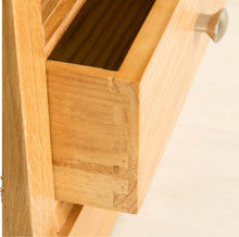 Load image into Gallery viewer, Hampshire Oak 90cm TV Stand

