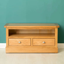 Load image into Gallery viewer, Hampshire Oak 90cm TV Stand
