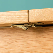 Load image into Gallery viewer, Hampshire Oak Small Extending Table
