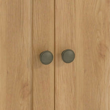 Load image into Gallery viewer, Roseland Oak Kitchen Island
